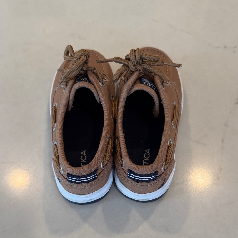 BOYS' NAUTICA TODDLER & LITTLE KID SPINNAKER BOAT SHOES - Picture 3 of 5